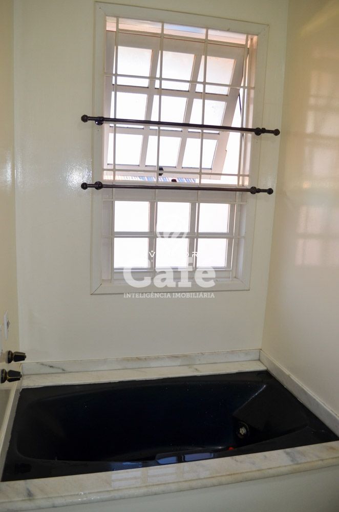 Casa em alto padrão no Bairro Nossa Senhora Medianeira — Casa com 3 quartos à venda em Nossa Senhora Medianeira, Santa Maria/RS