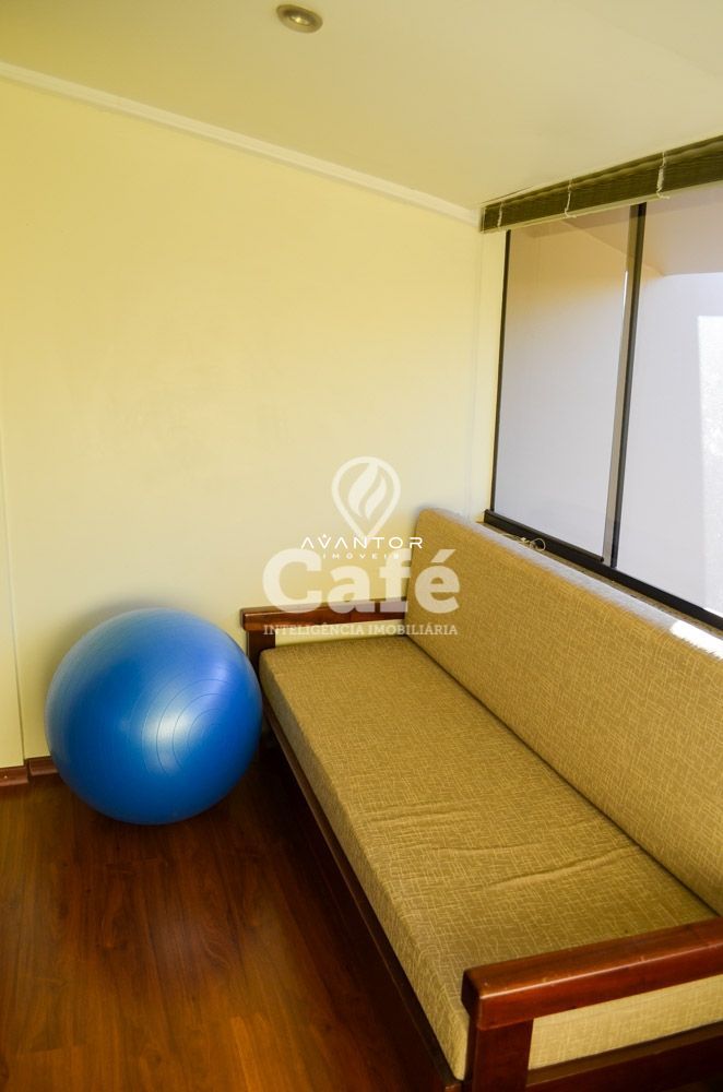 Casa em alto padrão no Bairro Nossa Senhora Medianeira — Casa com 3 quartos à venda em Nossa Senhora Medianeira, Santa Maria/RS