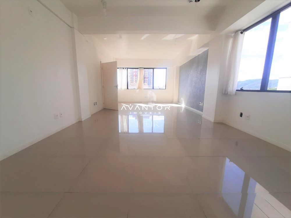 Sala Comercial com 1 sala à venda no Queluz Office, em Nossa Senhora das Dores, Santa Maria/RS — foto 3 de 5