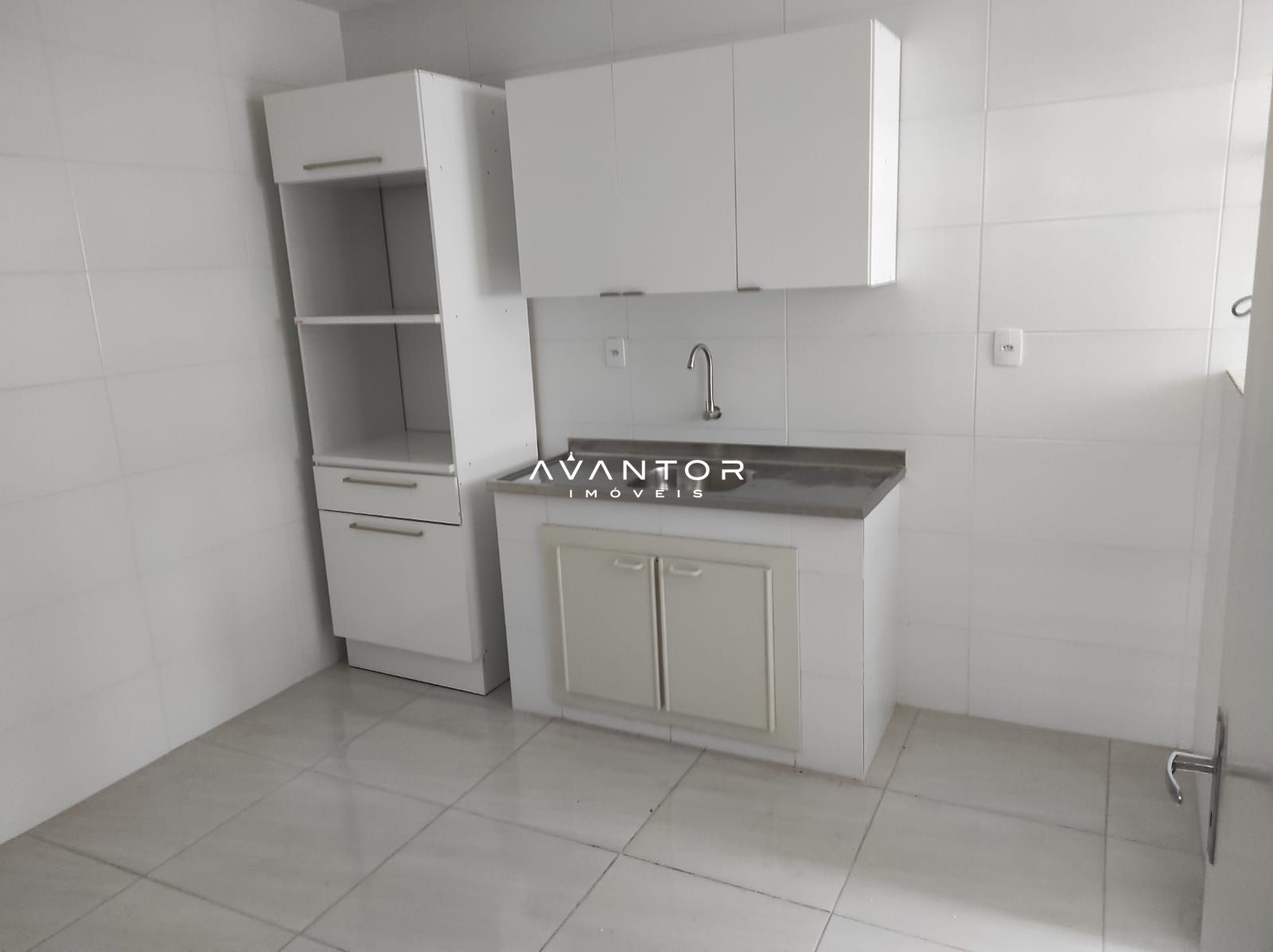 Apartamento com 2 quartos à venda no Edifício Noruega, em Centro, Santa Maria/RS — foto 2 de 14