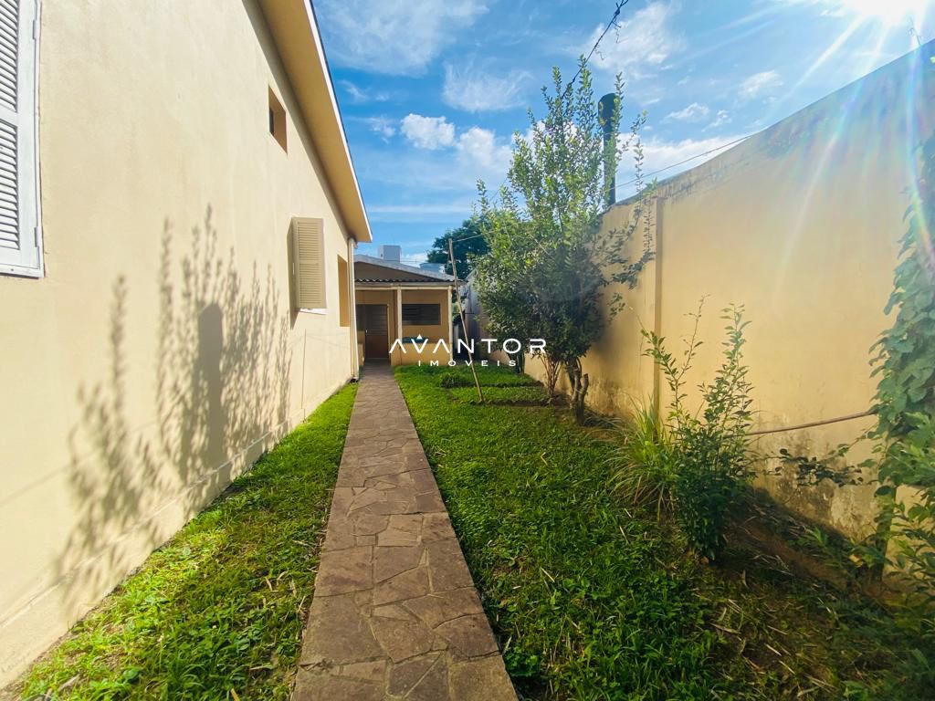 Casa com 4 quartos à venda em Nossa Senhora de Lourdes, Santa Maria/RS — foto 3 de 22