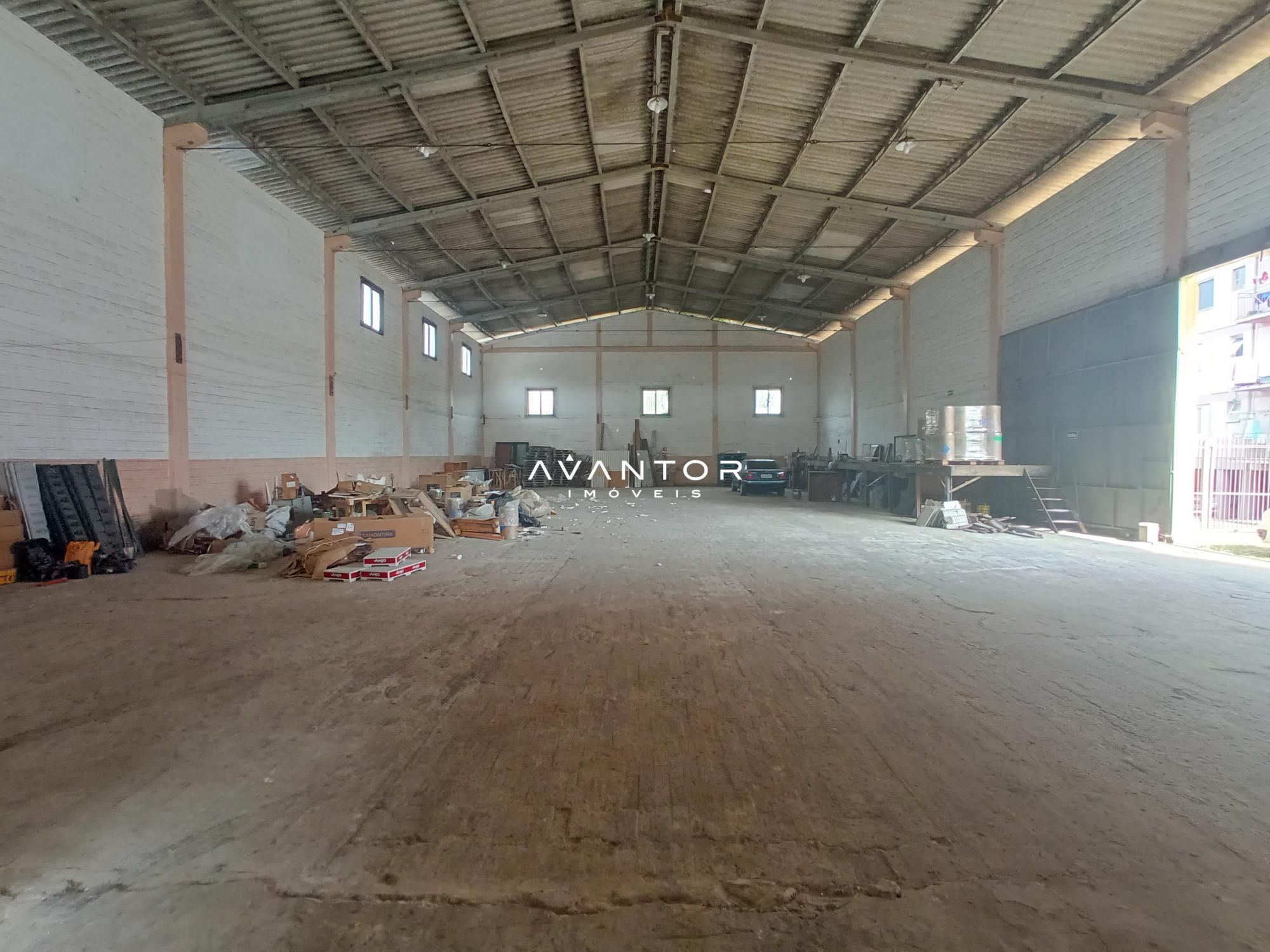 Pavilhão com 3 salas para alugar em Duque de Caxias, Santa Maria/RS — foto 2 de 12