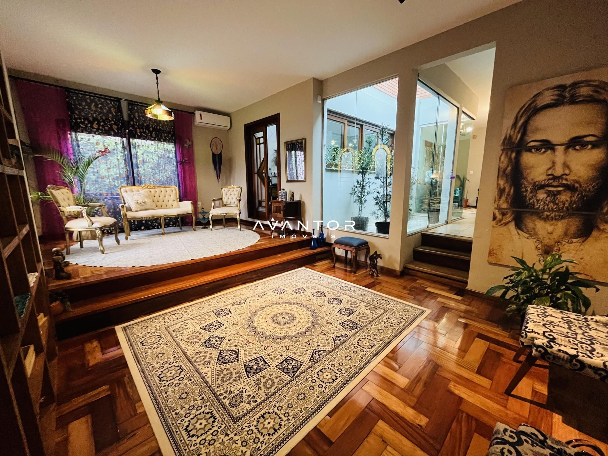 Casa com 4 quartos à venda em Nossa Senhora Medianeira, Santa Maria/RS — foto 2 de 16