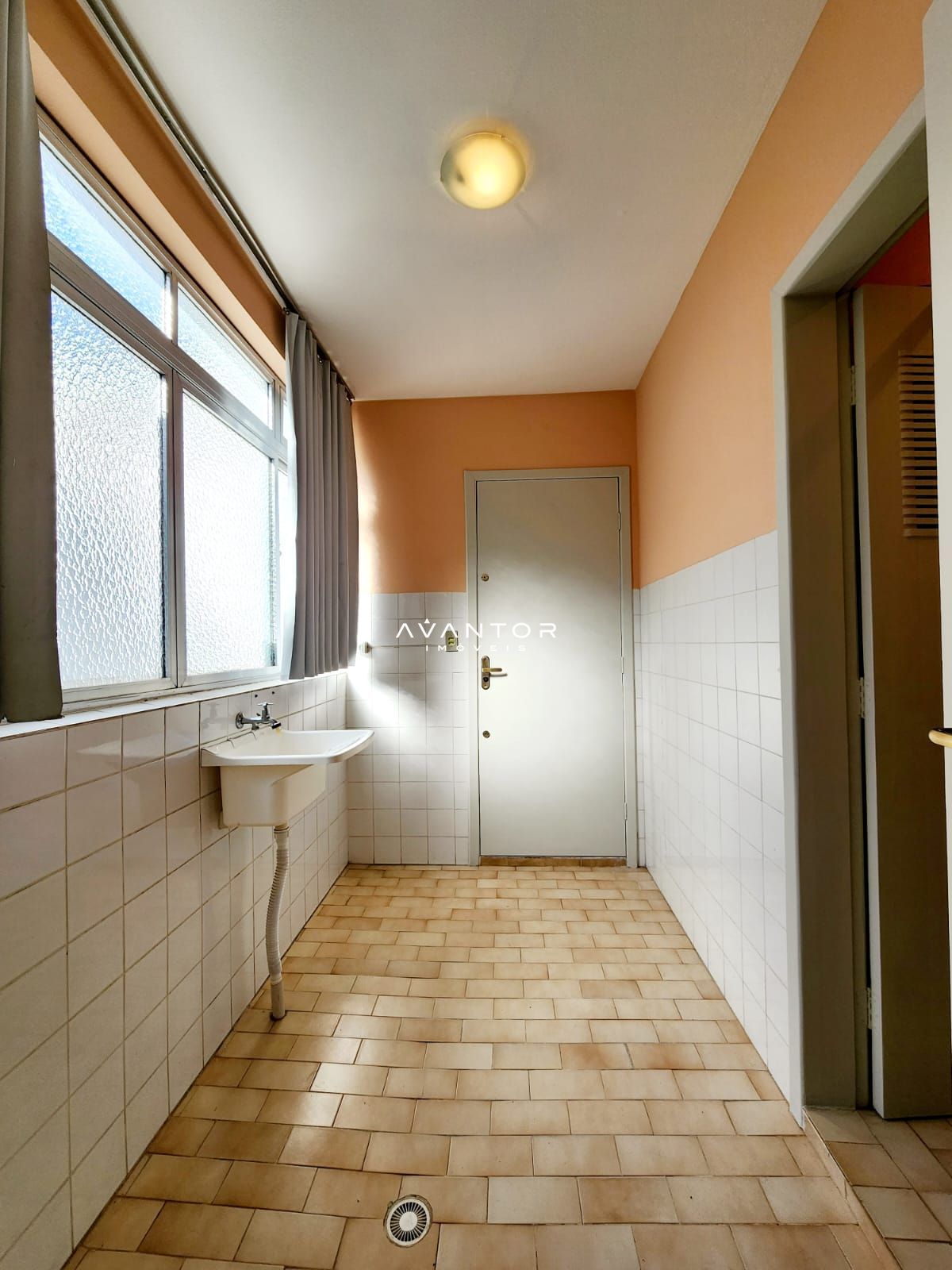 Apartamento com 3 quartos à venda no Edifício Noruega, em Centro, Santa Maria/RS — foto 4 de 11