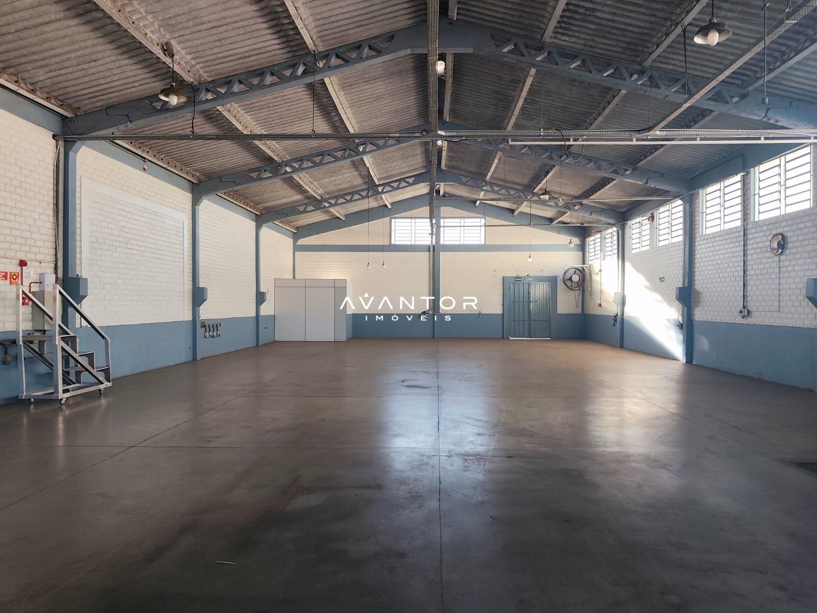 Pavilhão com 1 sala para alugar em Camobi, Santa Maria/RS — foto 10 de 16