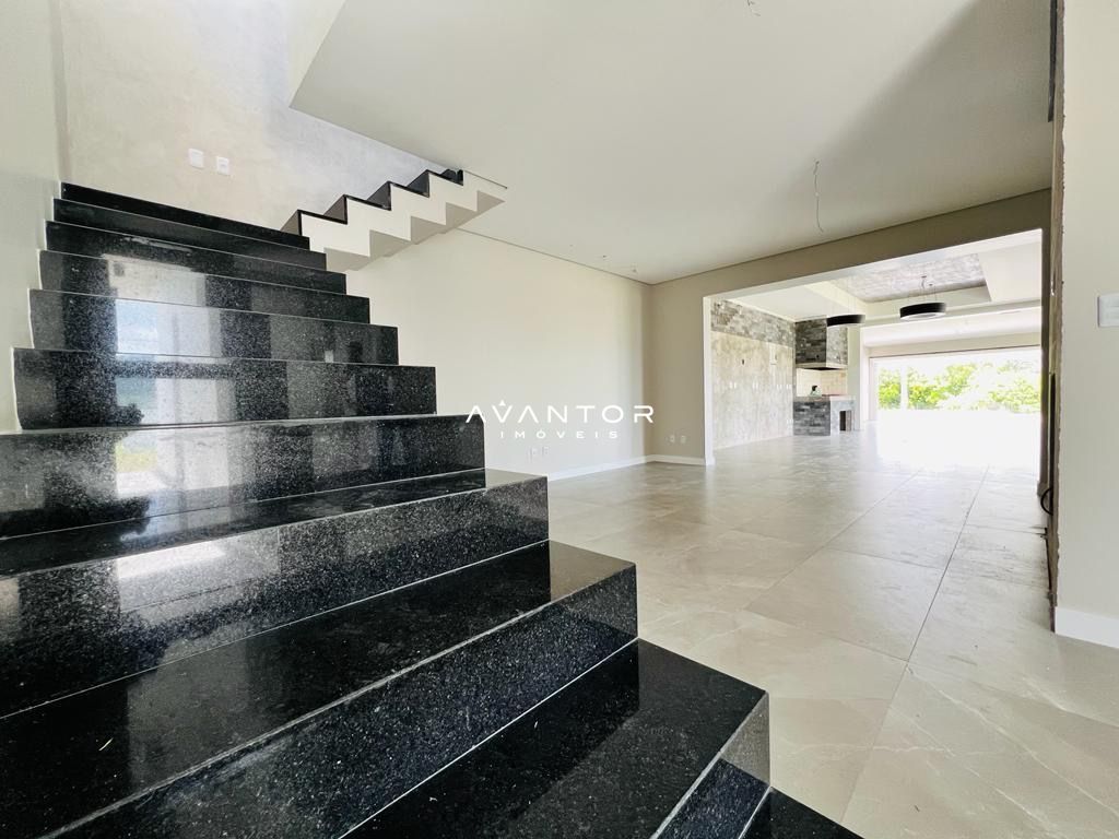 Casa com 4 quartos à venda no Vista de São José, em São José, Santa Maria/RS — foto 2 de 23