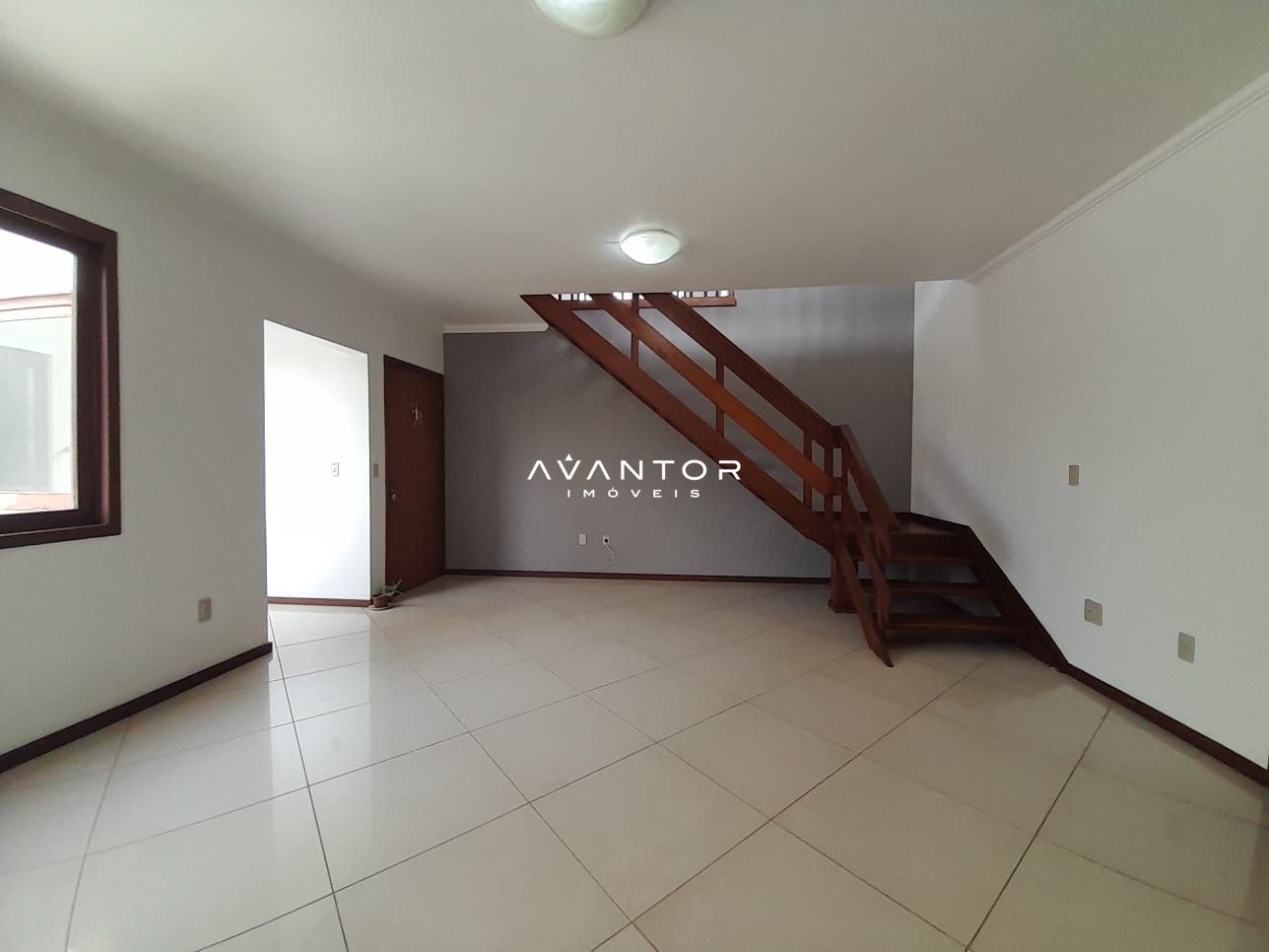 Cobertura com 3 quartos à venda no Edifício Residencial Astoria, em Duque de Caxias, Santa Maria/RS — foto 2 de 12