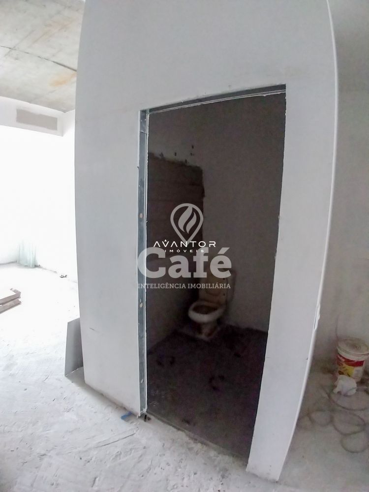 Excelente oportunidade! Sala comercial com 135m² de área privativa — Sala Comercial com 1 sala à venda em Centro, Santa Maria/RS