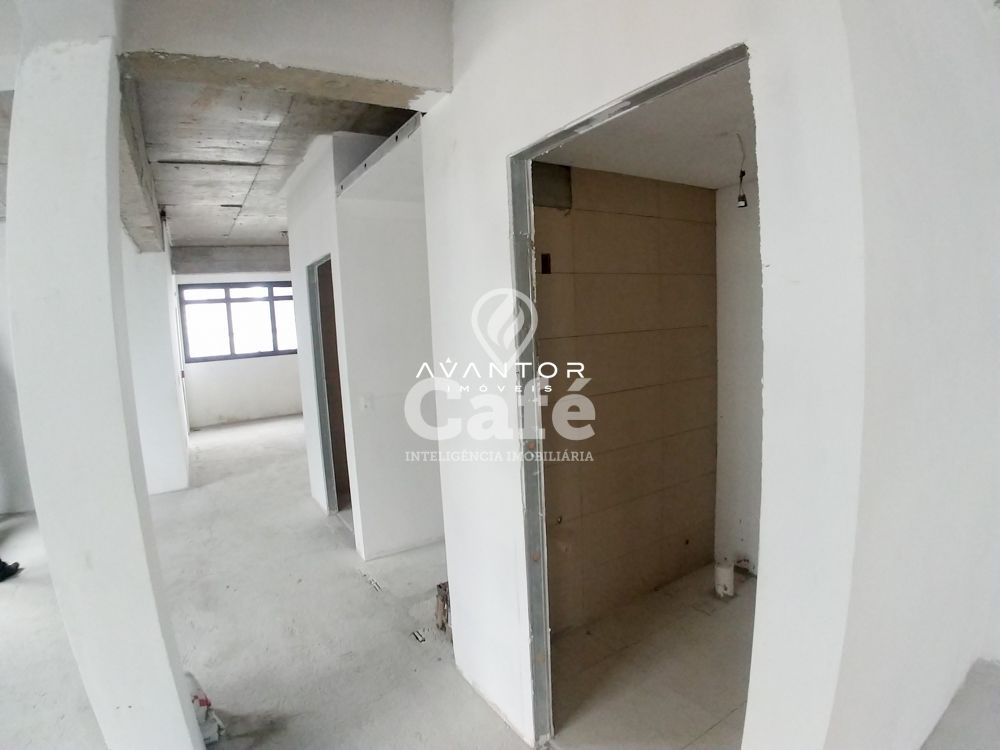 Excelente oportunidade! Sala comercial com 135m² de área privativa — Sala Comercial com 1 sala à venda em Centro, Santa Maria/RS