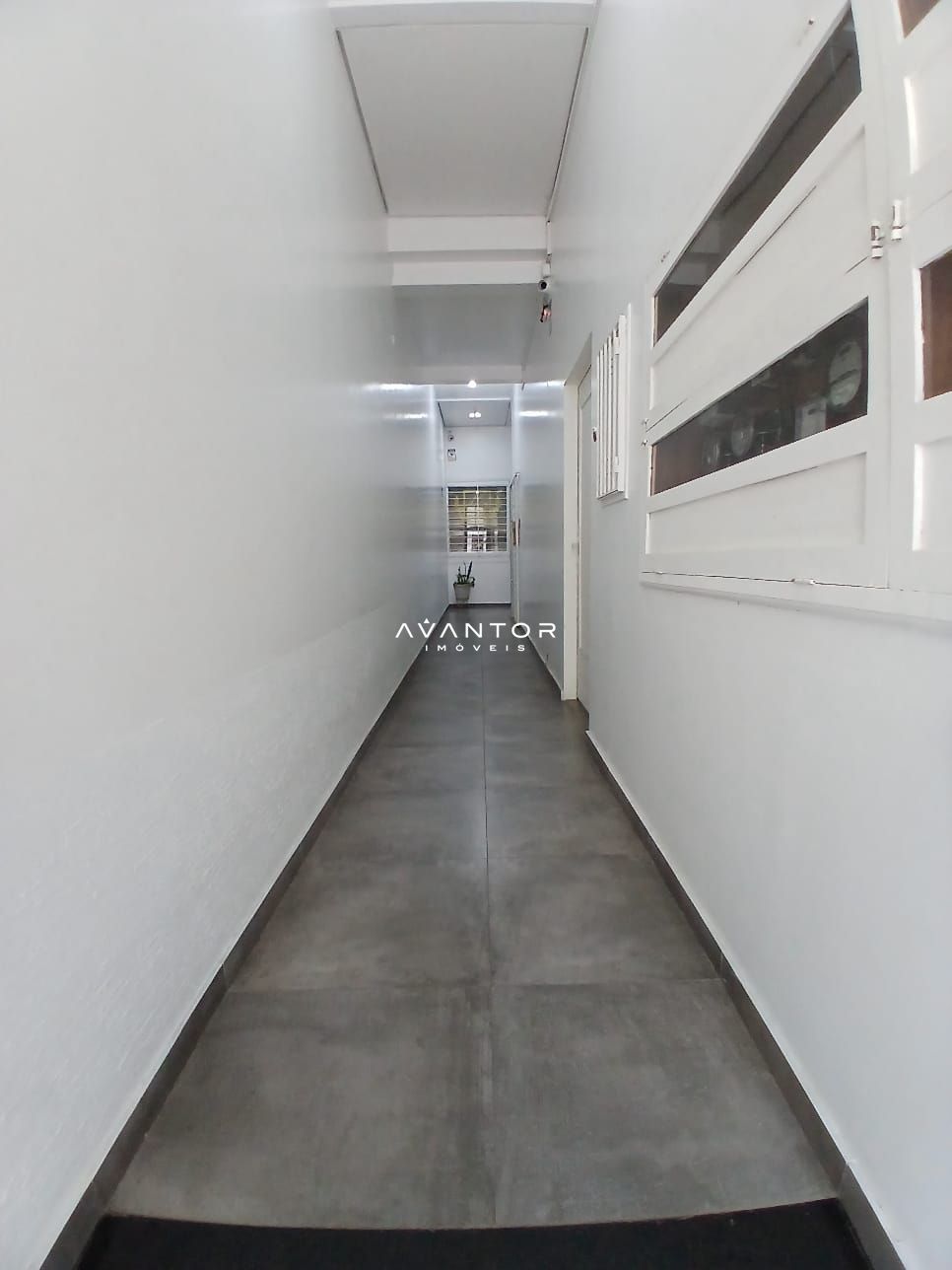 Sala Comercial com 2 salas para alugar em Centro, Santa Maria/RS — foto 2 de 5
