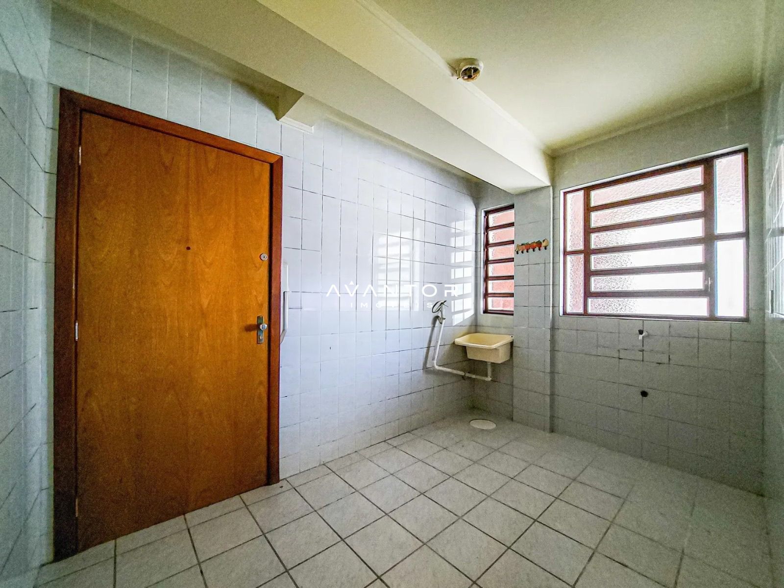 Apartamento com 1 quarto à venda no Edifício Residencial Conde, em Nossa Senhora de Fátima, Santa Maria/RS — foto 2 de 4
