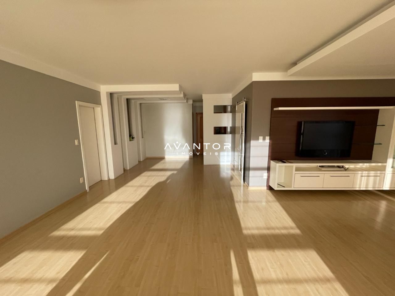 Apartamento com 3 quartos à venda no Residencial Royal Victoria, em Nossa Senhora Medianeira, Santa Maria/RS — foto 5 de 22