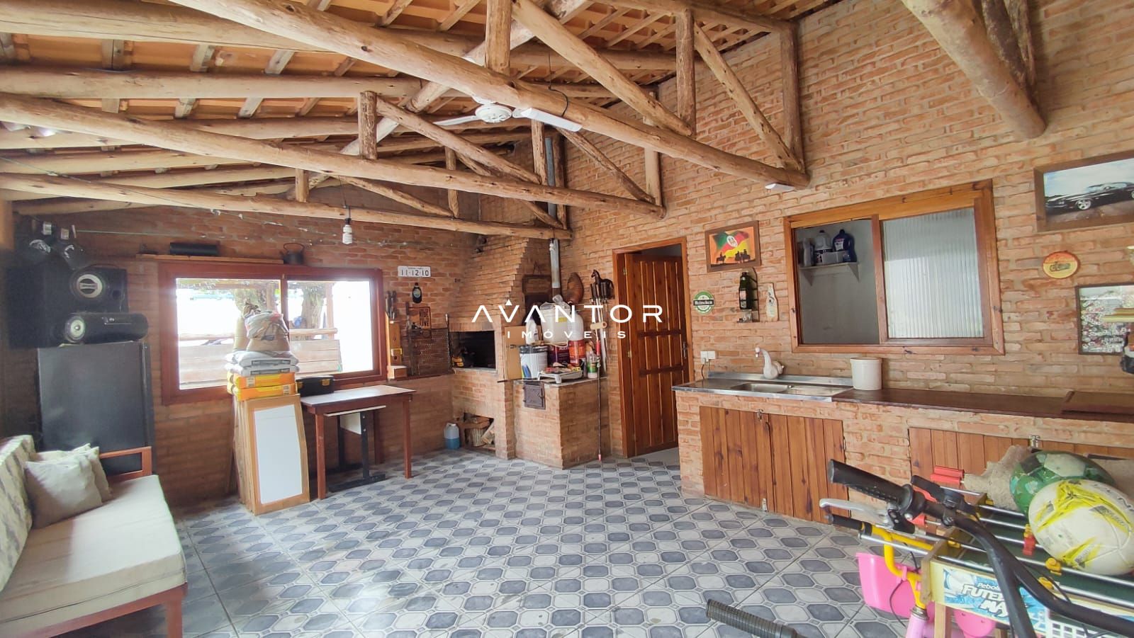 Casa com 3 quartos à venda em Tomazetti, Santa Maria/RS — foto 2 de 29