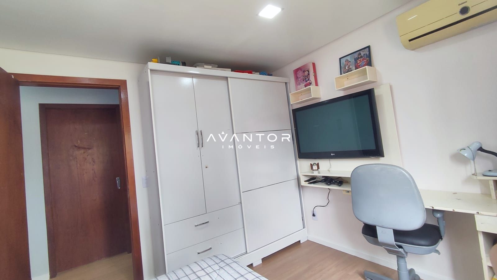 Casa com 3 quartos à venda em Tomazetti, Santa Maria/RS — foto 23 de 29