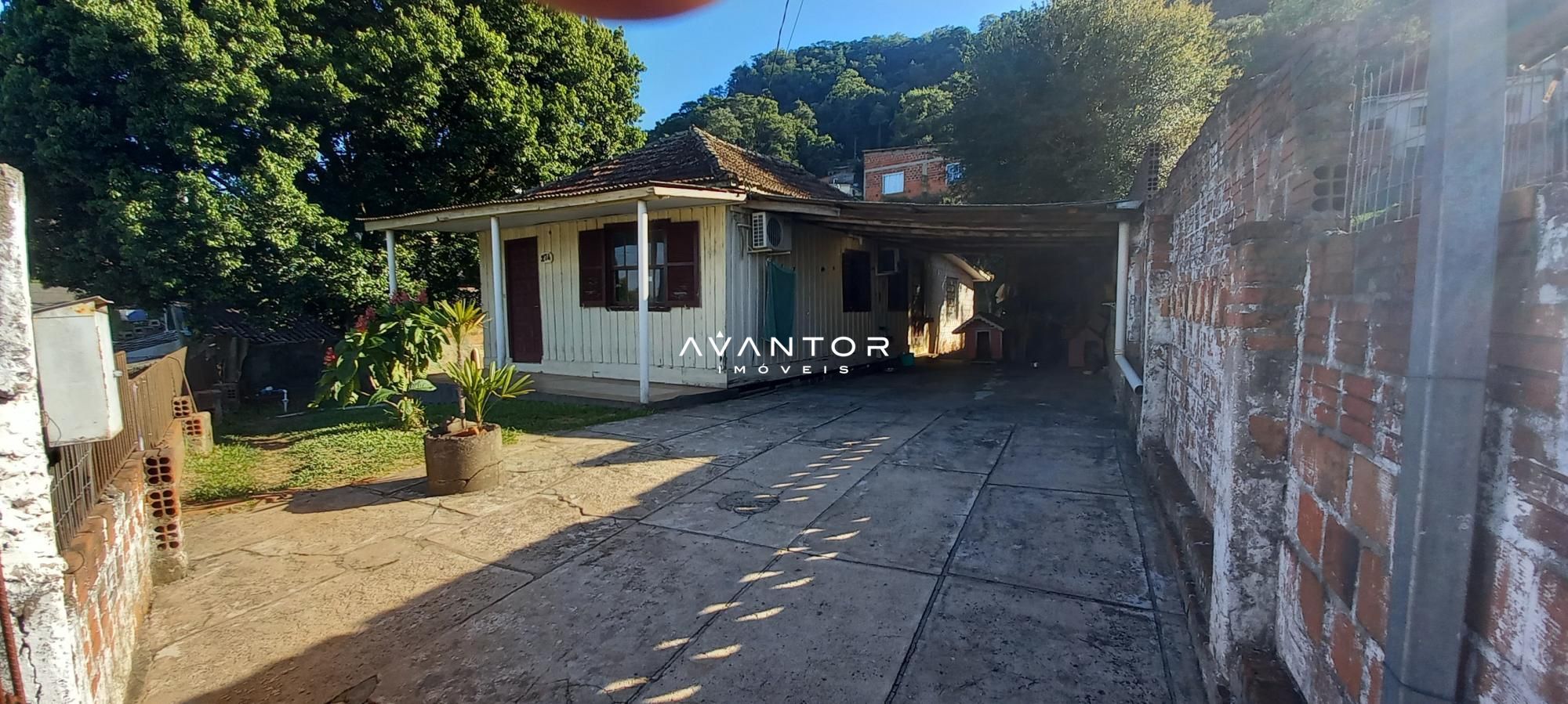 Casa com 2 quartos à venda em Itararé, Santa Maria/RS — foto 2 de 4