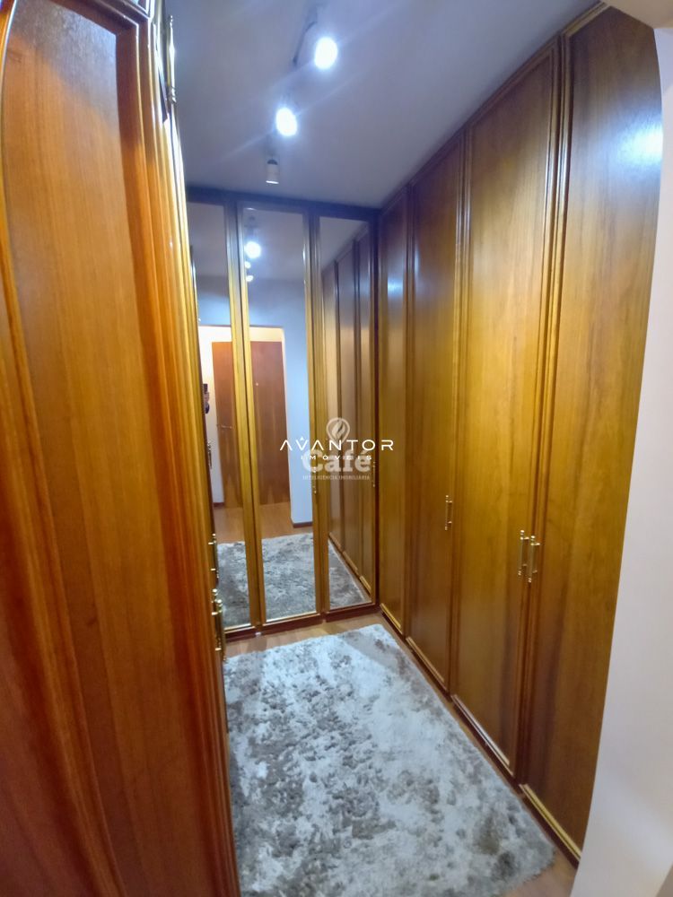 Lindo apartamento 3 dormitórios, sendo um suíte e closet, sala 3 ambientes com lareira, ár — Apartamento com 4 quartos à venda em Nossa Senhora de Fátima, Santa Maria/RS