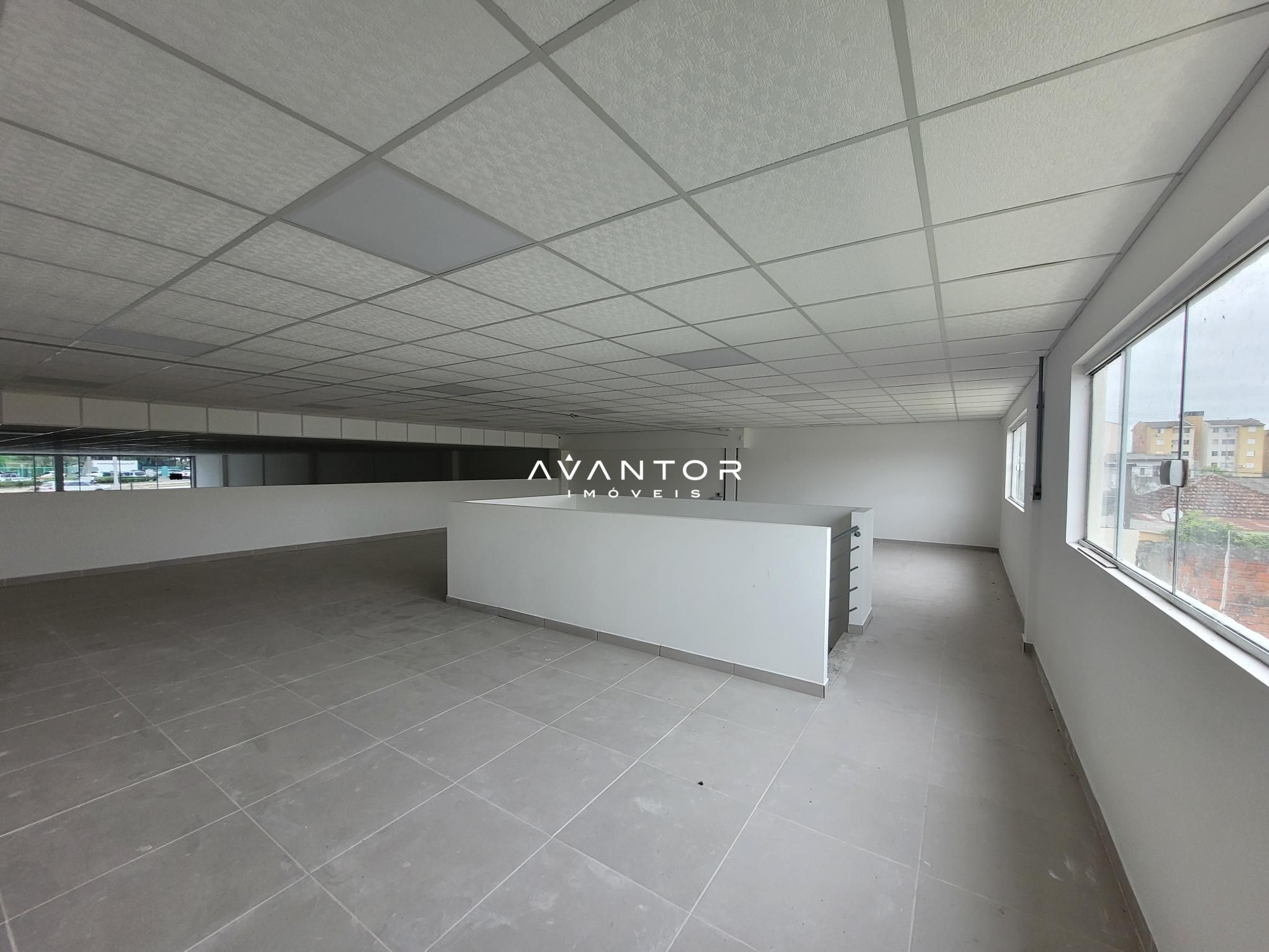 Pavilhão com 2 salas para alugar em Nossa Senhora Medianeira, Santa Maria/RS — foto 13 de 16