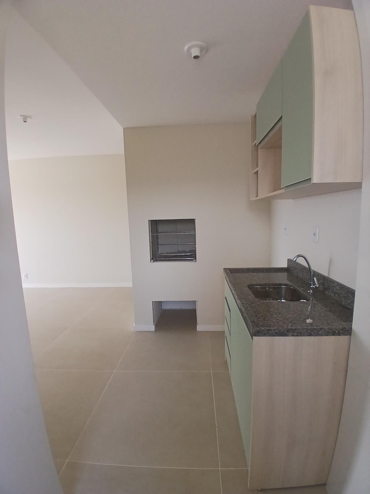 Apartamento em Camobi de 2 dormitórios, suíte, sala de estar, banheiro social, cozinha, ár — Apartamento com 2 quartos para alugar em São José, Santa Maria/RS