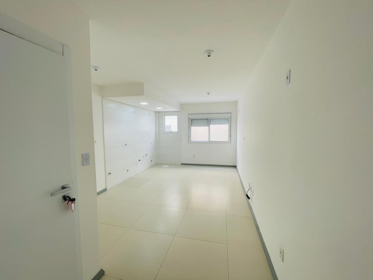 Kitnet studio disponível para locação e venda no bairro Camobi em Santa Maria — Studio com 1 quarto à venda em Camobi, Santa Maria/RS
