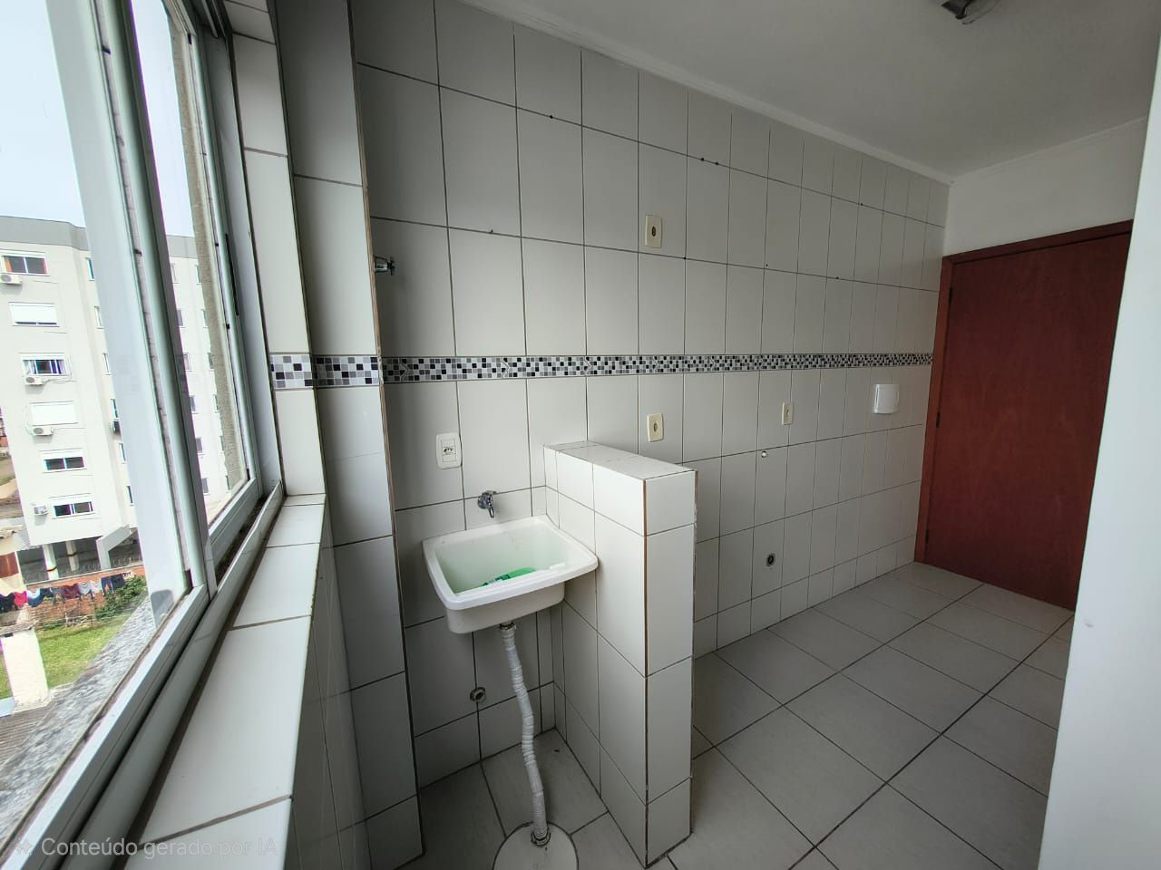 Apartamento de 1 dormitório, cozinha ,sala, churrasqueira e garagem no bairro Nossa Senhor — Apartamento com 1 quarto para alugar em Nossa Senhora de Fátima, Santa Maria/RS