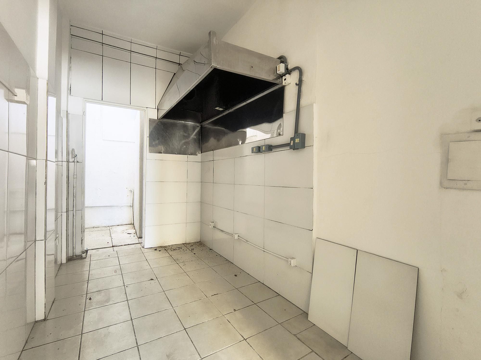 Sala Comercial Central térrea para locação e venda — Sala Comercial com 1 sala à venda em Centro, Santa Maria/RS