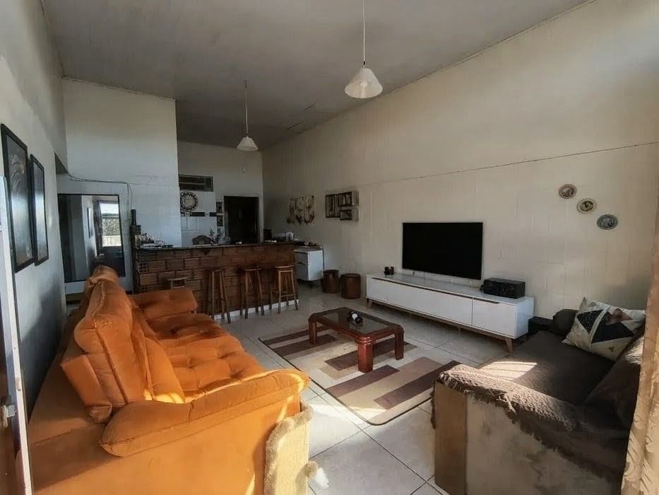 Casa mobiliada de 3 dormitórios no bairro JK para locação — Casa com 3 quartos para alugar em Juscelino Kubitschek, Santa Maria/RS