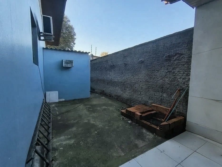 Casa mobiliada de 3 dormitórios no bairro JK para locação — Casa com 3 quartos para alugar em Juscelino Kubitschek, Santa Maria/RS