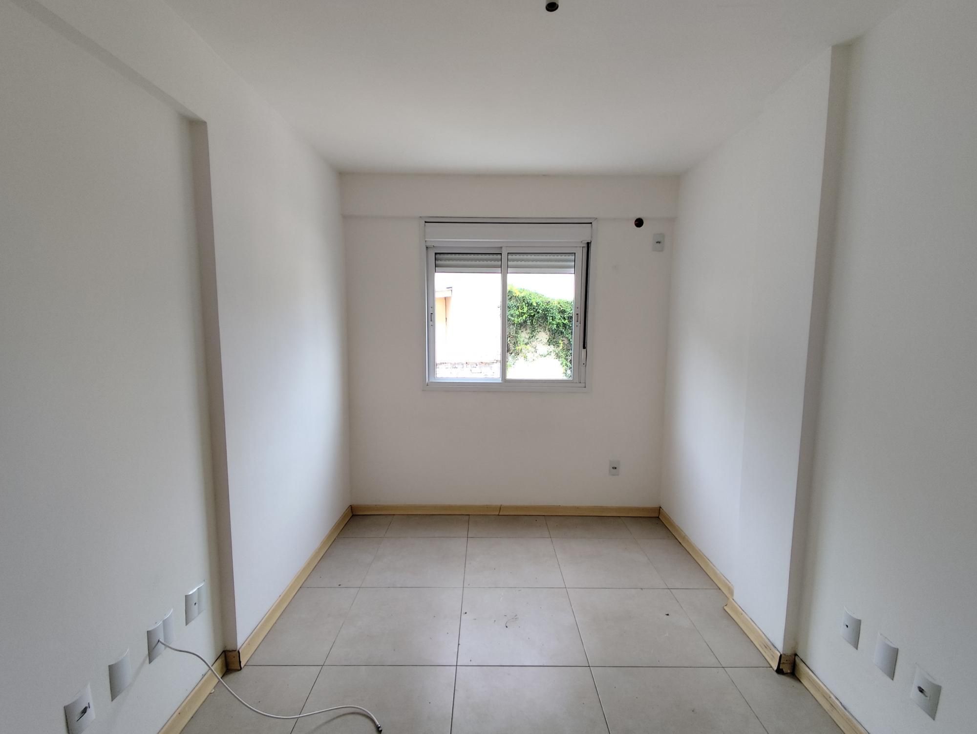 Apartamento de 1 dormitório, com terraço e garagem — Apartamento com 1 quarto para alugar em Centro, Santa Maria/RS