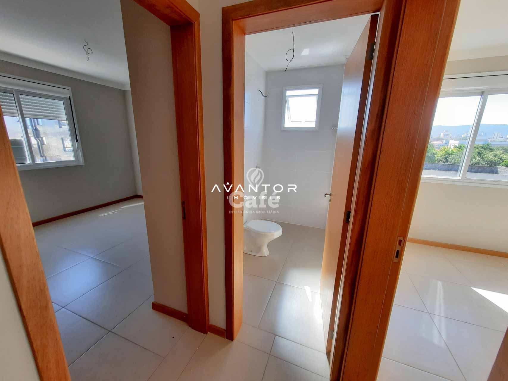 Residencial Vitória - Ótimo apartamento de 2 dormitórios, com box de garagem DUPLO (dois c — Apartamento com 2 quartos à venda em Nossa Senhora Medianeira, Santa Maria/RS