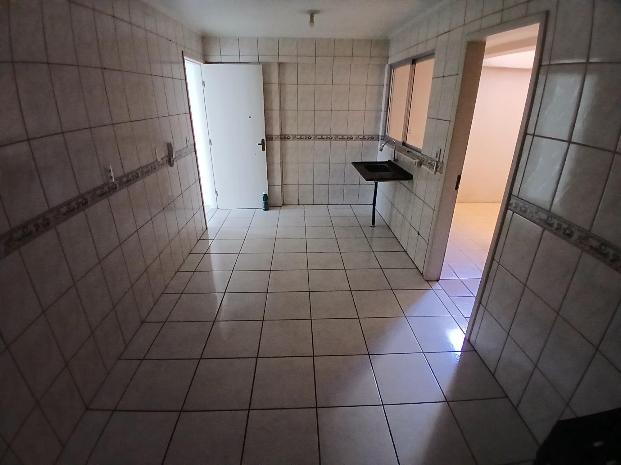Apartamento Amplo De 2 Dormitórios, Suíte, Sala 2 Ambientes, 2 Banheiros, Cozinha, Área De — Apartamento com 2 quartos para alugar em Nossa Senhora Medianeira, Santa Maria/RS