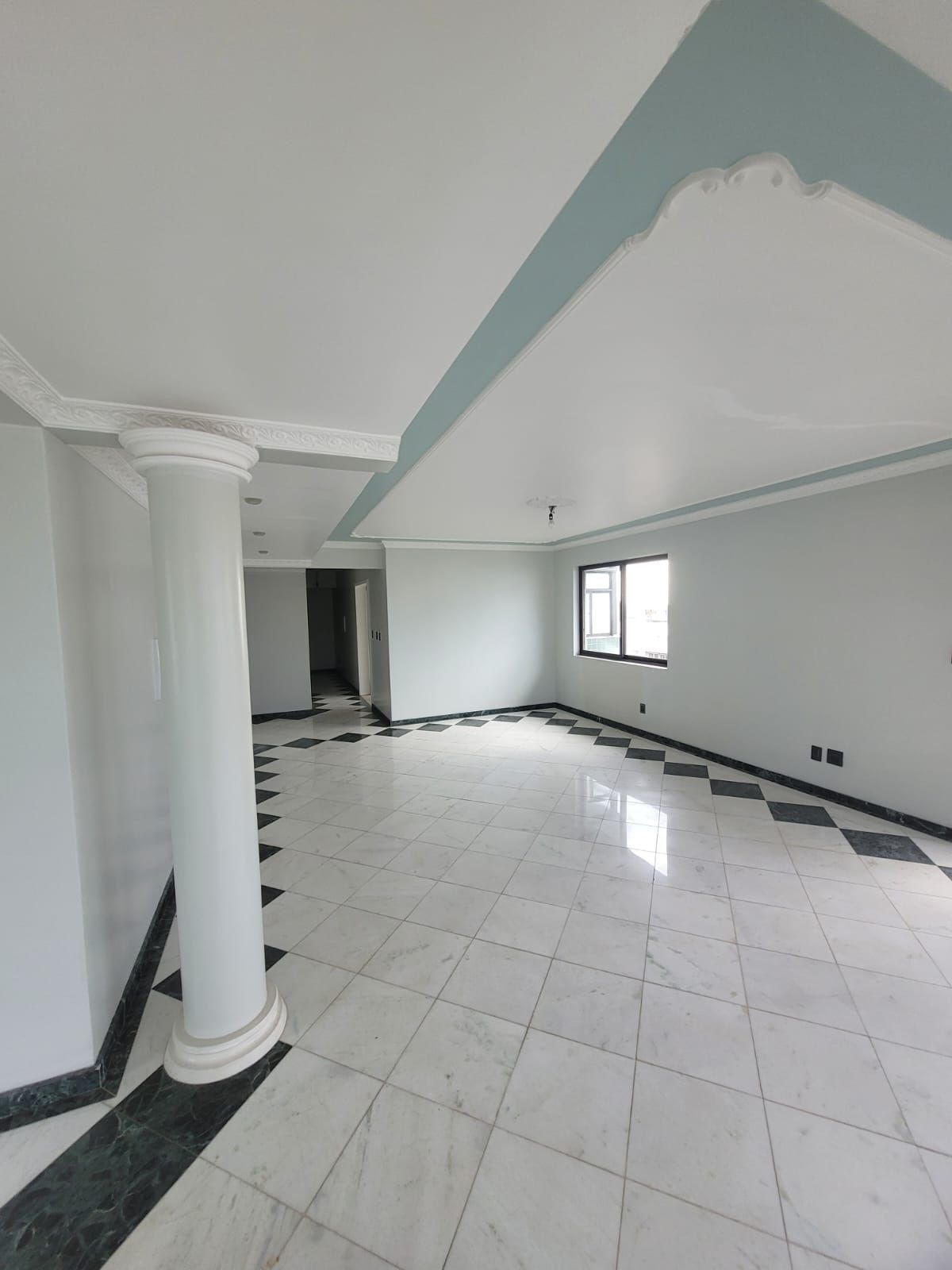 5 dormitórios, 2 suítes, 2 vagas, Av. Presidente Vargas — Apartamento com 5 quartos à venda em Nossa Senhora de Fátima, Santa Maria/RS