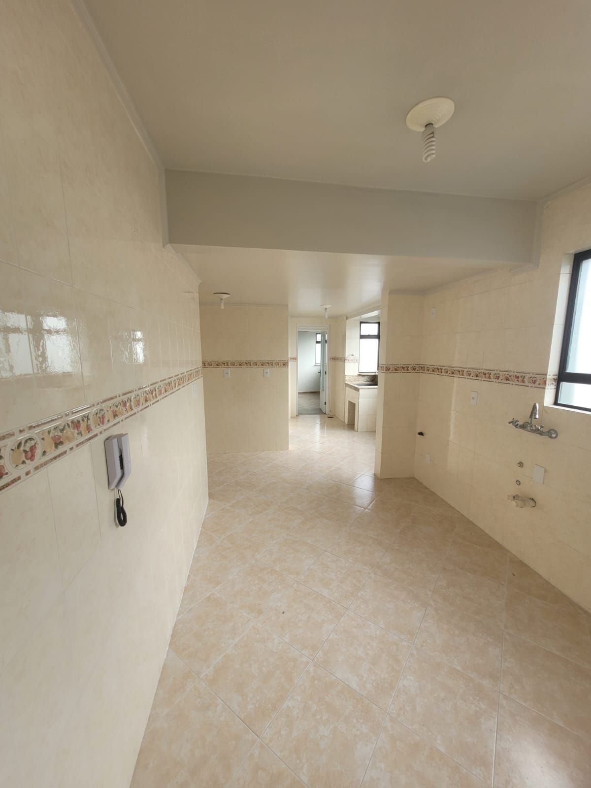 5 dormitórios, 2 suítes, 2 vagas, Av. Presidente Vargas — Apartamento com 5 quartos à venda em Nossa Senhora de Fátima, Santa Maria/RS