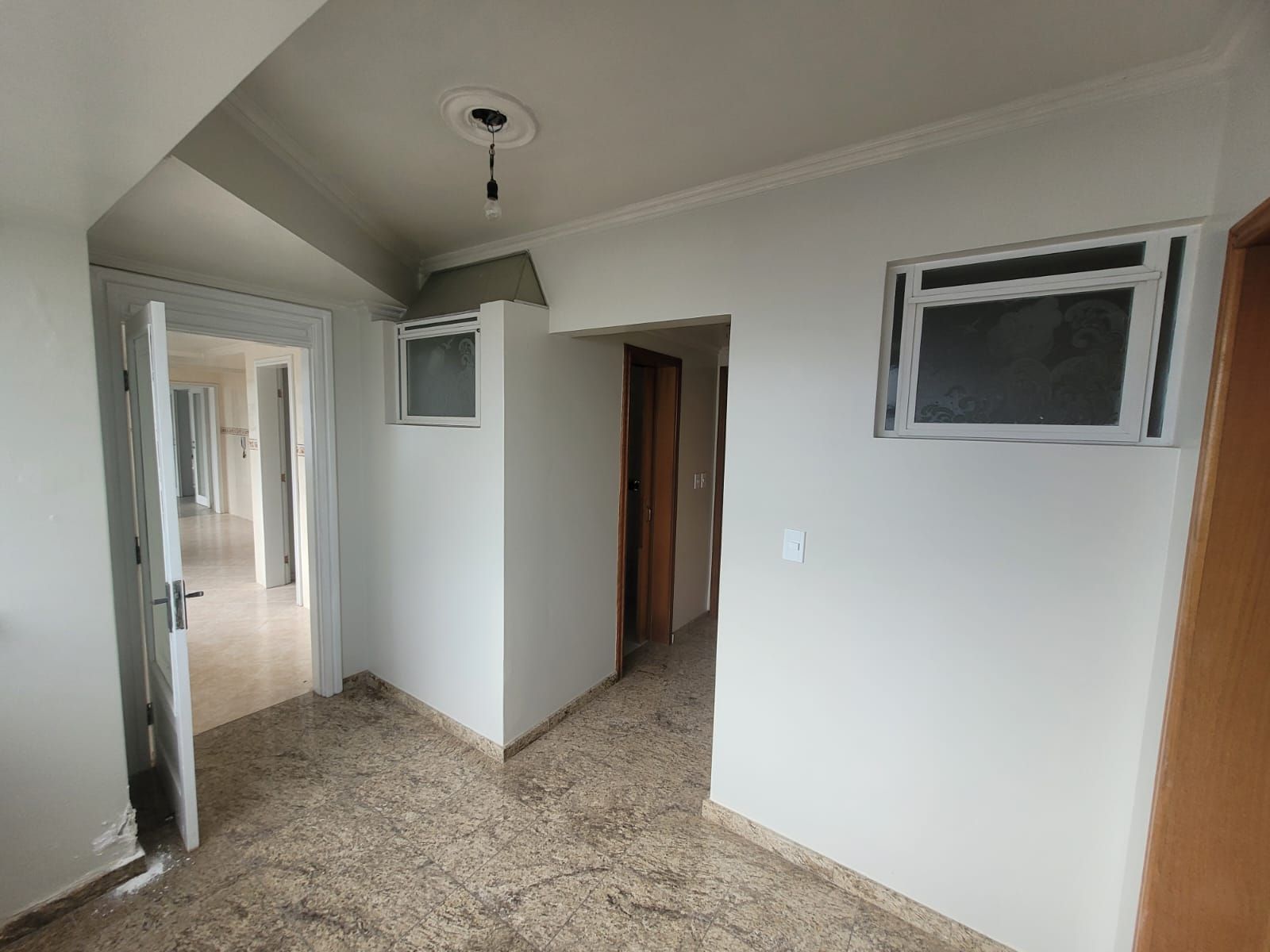 5 dormitórios, 2 suítes, 2 vagas, Av. Presidente Vargas — Apartamento com 5 quartos à venda em Nossa Senhora de Fátima, Santa Maria/RS