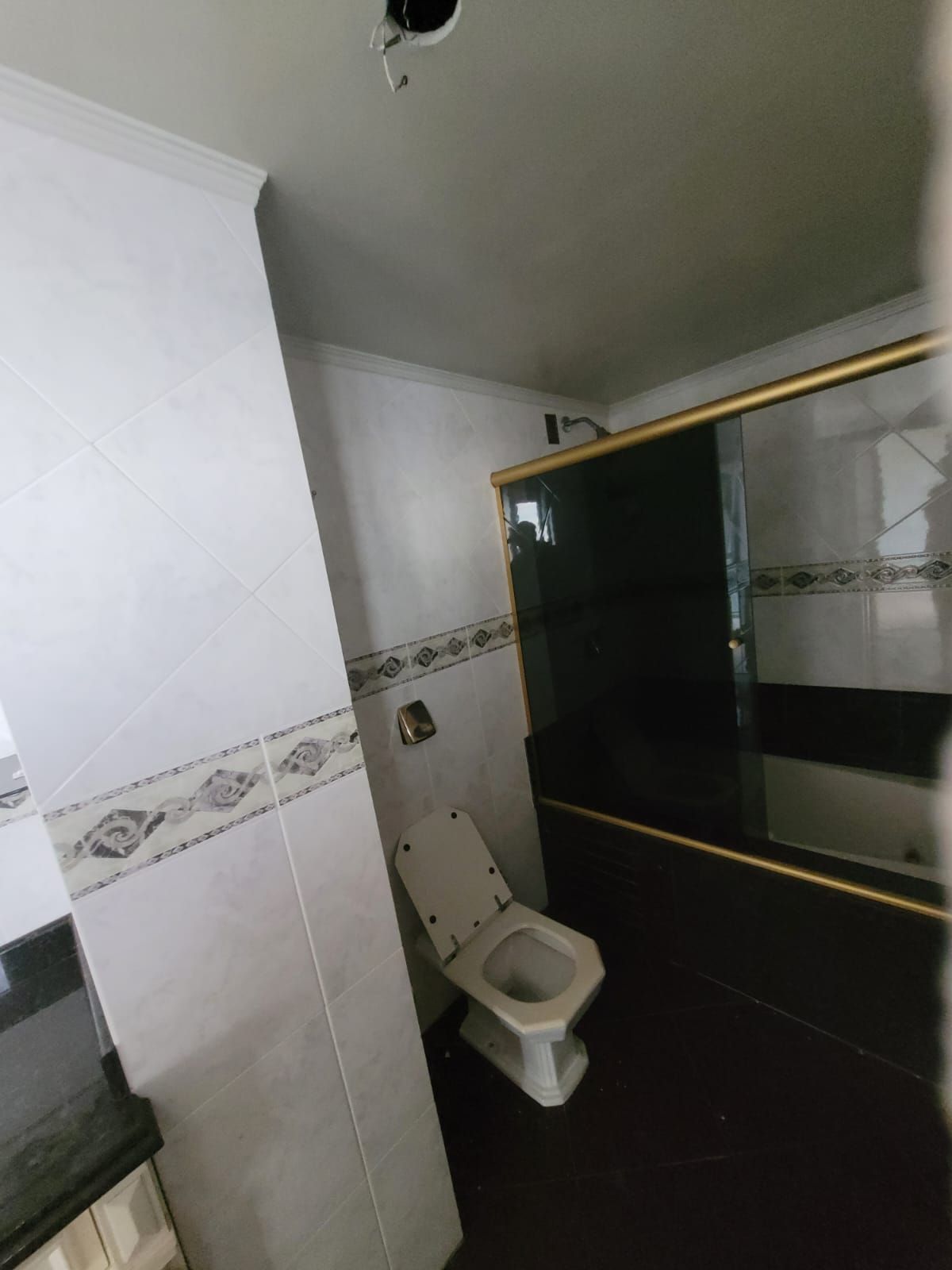 5 dormitórios, 2 suítes, 2 vagas, Av. Presidente Vargas — Apartamento com 5 quartos à venda em Nossa Senhora de Fátima, Santa Maria/RS