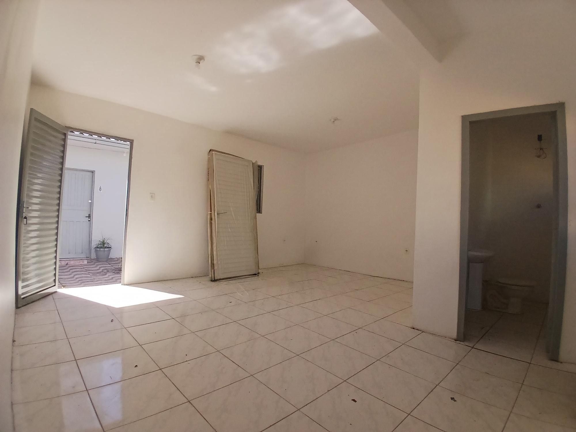 Casa de 1 dormitório, sala e cozinha conjugadas e área de serviço para locação — Casa com 1 quarto para alugar em Nossa Senhora de Lourdes, Santa Maria/RS