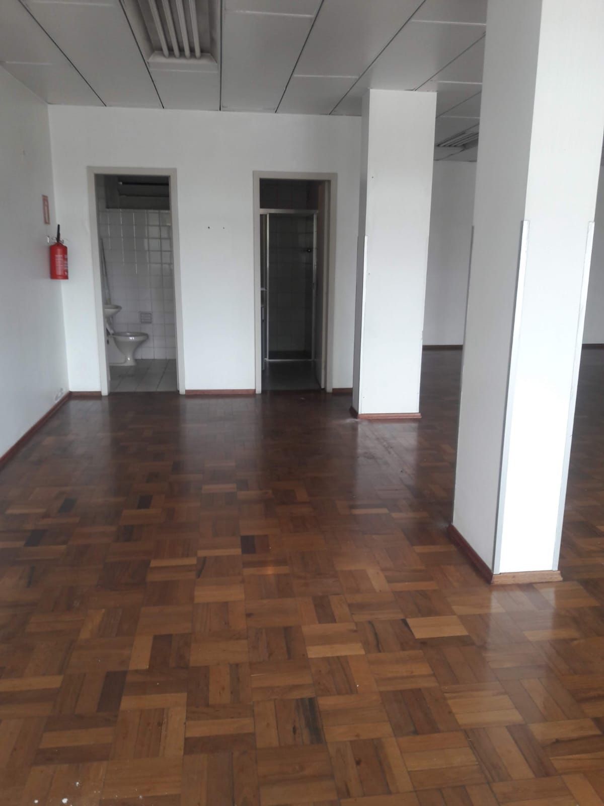 Sala Comercial com 1 sala à venda no Edifício Mascarenhas de Moraes, em Centro, Santa Maria/RS — foto 5 de 7