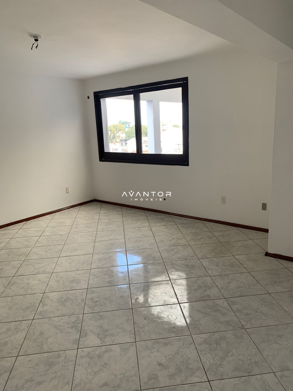 Apartamento com 2 quartos para alugar em Duque de Caxias, Santa Maria/RS — foto 2 de 15