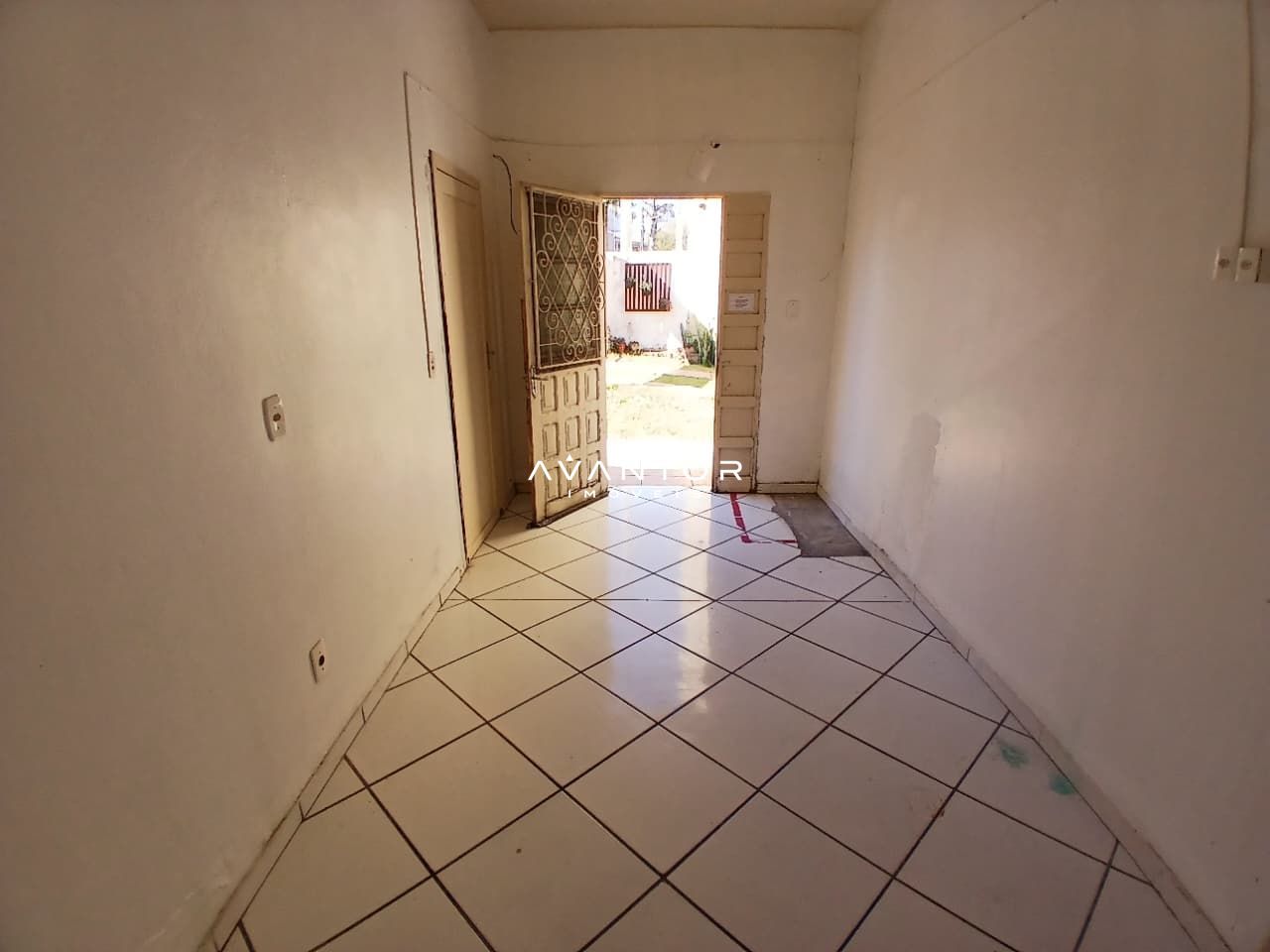 Sala Comercial com 3 salas para alugar em Nossa Senhora do Rosário, Santa Maria/RS — foto 2 de 12