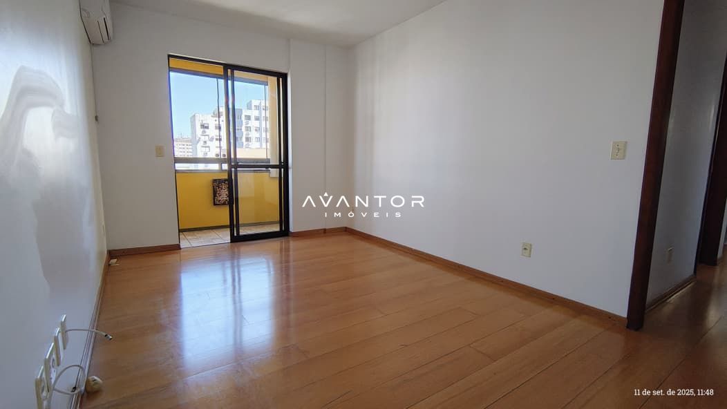 Apartamento com 2 quartos à venda no Edifício Garden Plaza, em Centro, Santa Maria/RS — foto 2 de 10