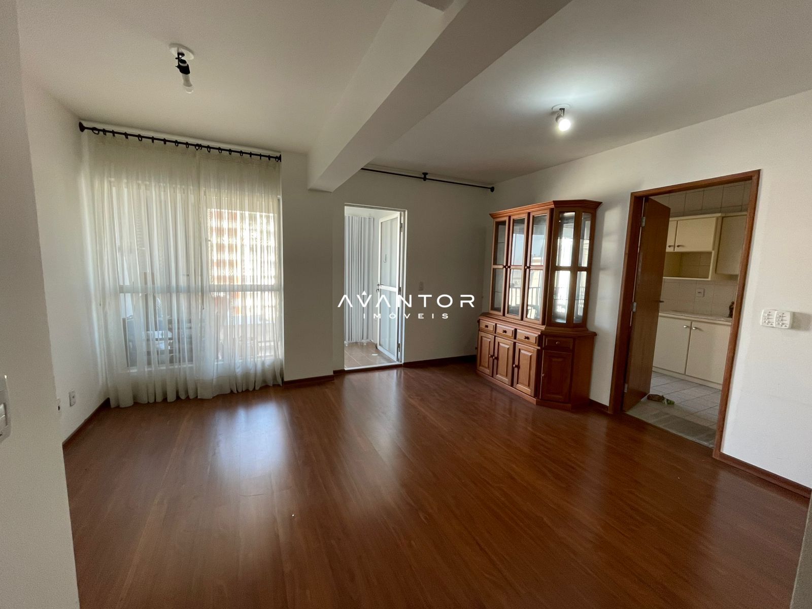 Apartamento com 3 quartos à venda no Edifício Monte Líbano, em Centro, Santa Maria/RS — foto 3 de 18
