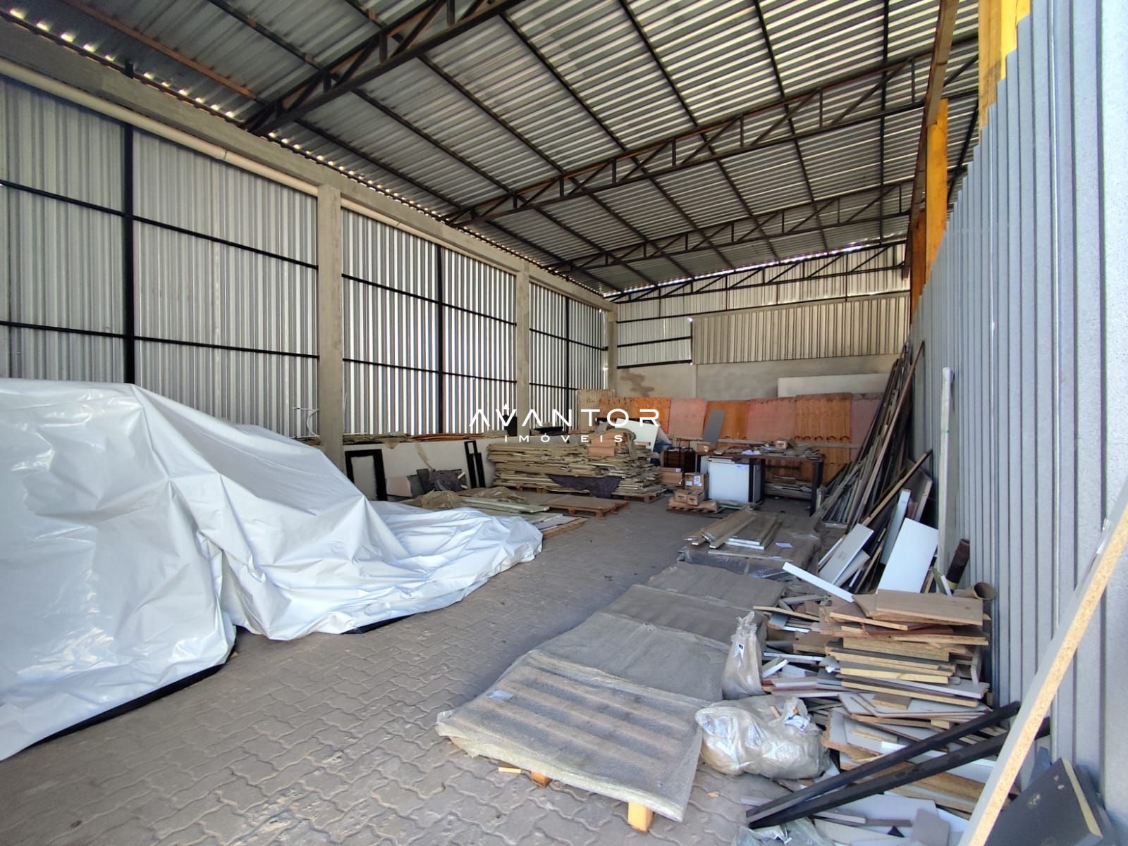 Pavilhão com 1 sala para alugar em Km 3, Santa Maria/RS — foto 4 de 4
