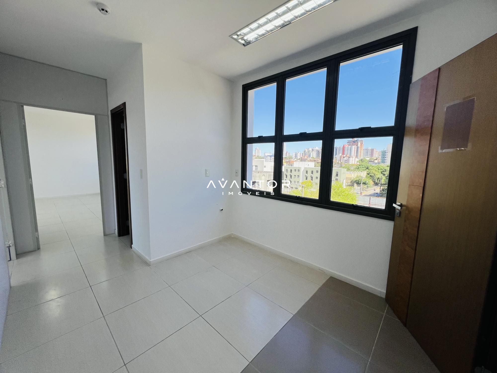 Sala Comercial com 1 sala à venda em Nossa Senhora das Dores, Santa Maria/RS — foto 2 de 18