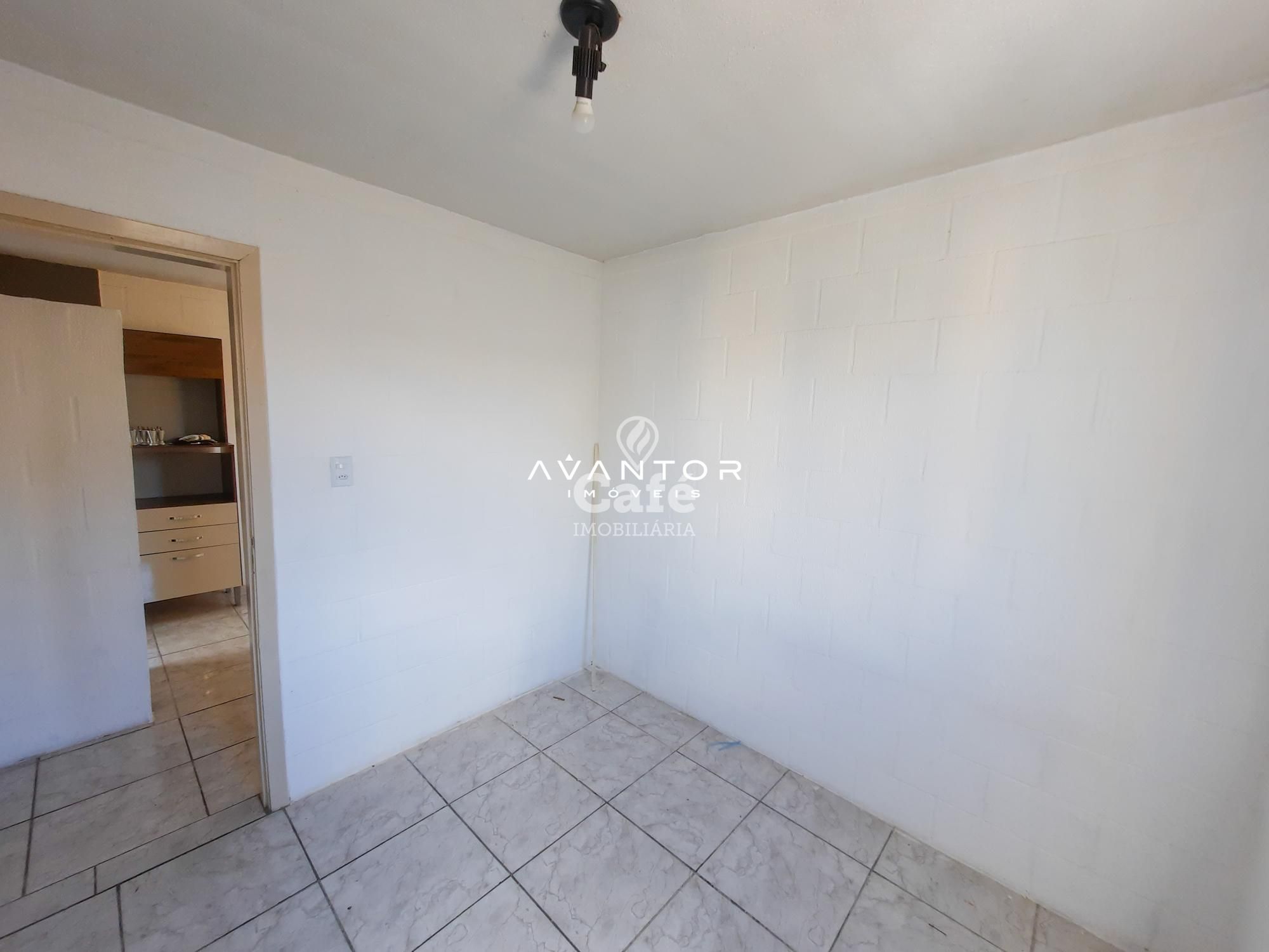 Apartamento de 2 dormitórios com vaga de estacionamento — Apartamento com 2 quartos à venda em Juscelino Kubitschek, Santa Maria/RS