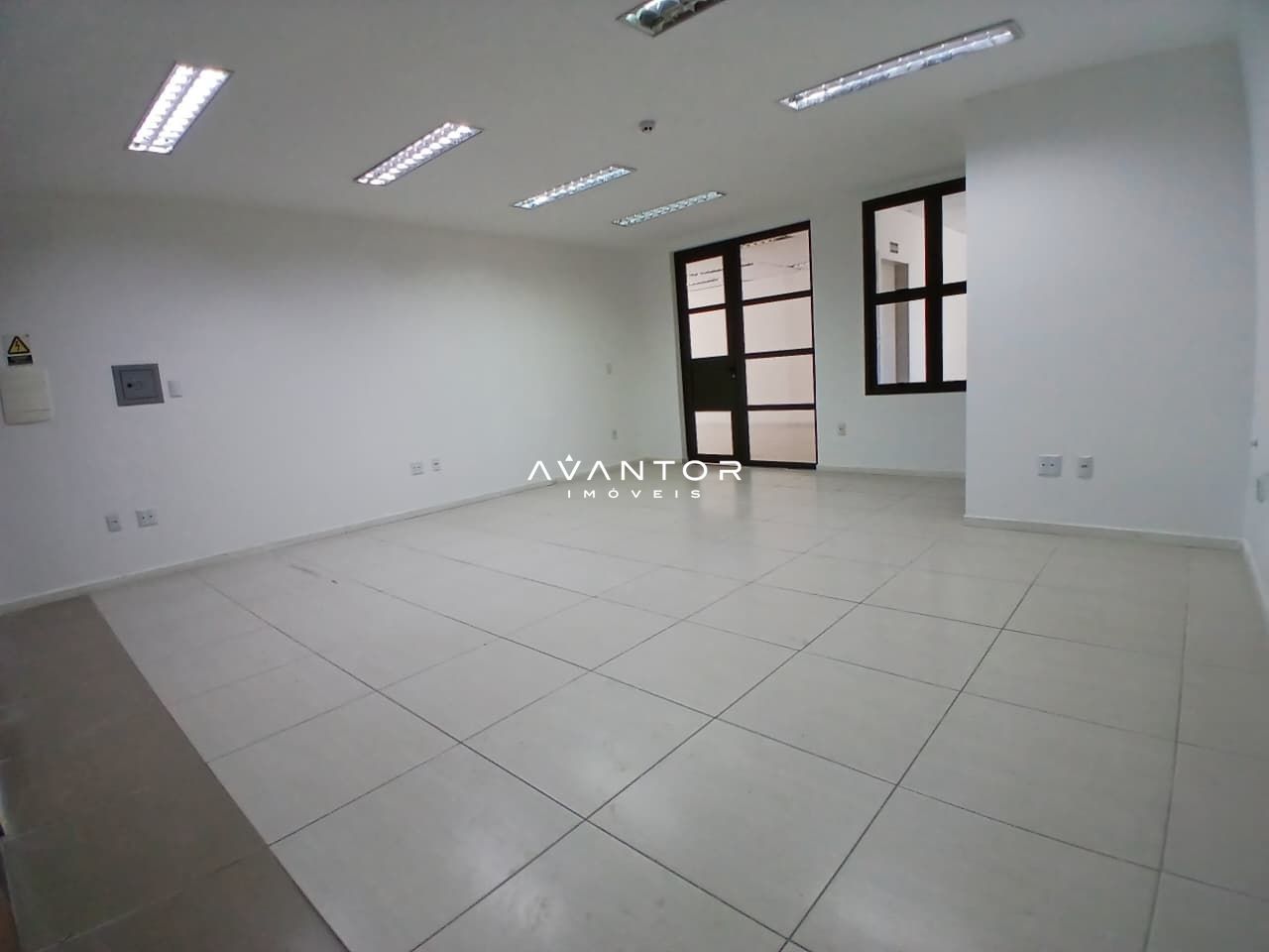 Sala Comercial com 1 sala à venda em Nossa Senhora das Dores, Santa Maria/RS — foto 4 de 5