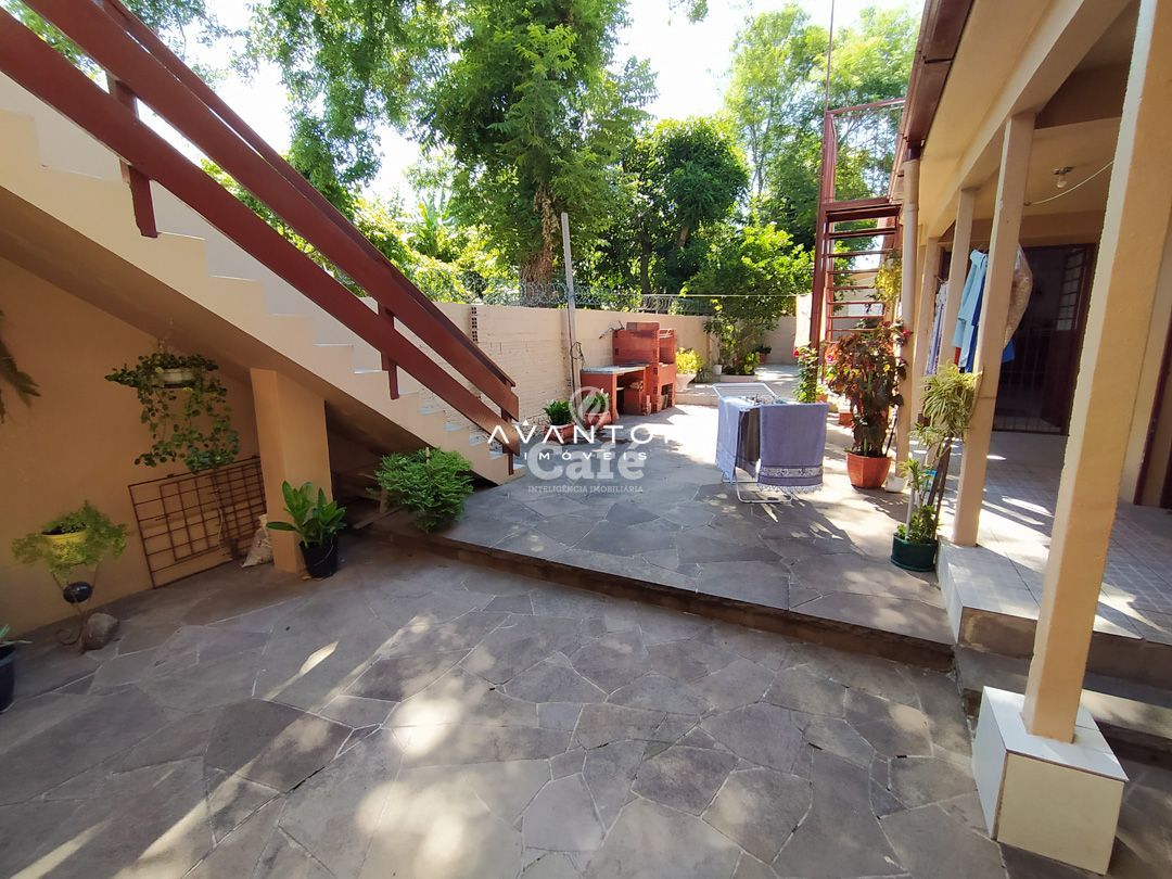 Casa, 6 Dormitórios, 1 Suíte, 5 Banheiros, 2 Vagas, Salão de festas, Sacada, Terraço, Noss — Casa com 6 quartos à venda em Nossa Senhora do Rosário, Santa Maria/RS