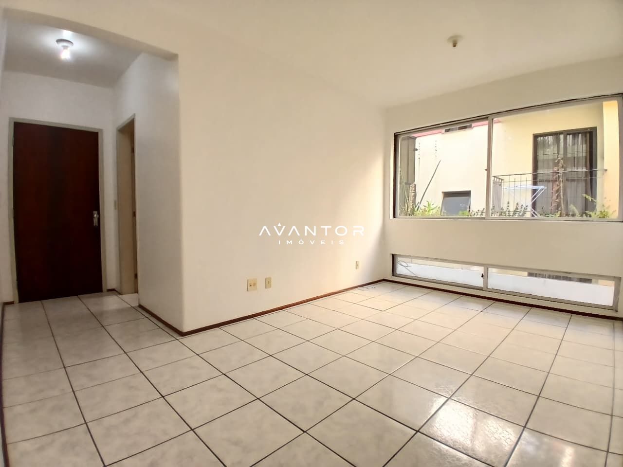 Apartamento com 1 quarto à venda no Edifício Málaga, em Centro, Santa Maria/RS — foto 2 de 11