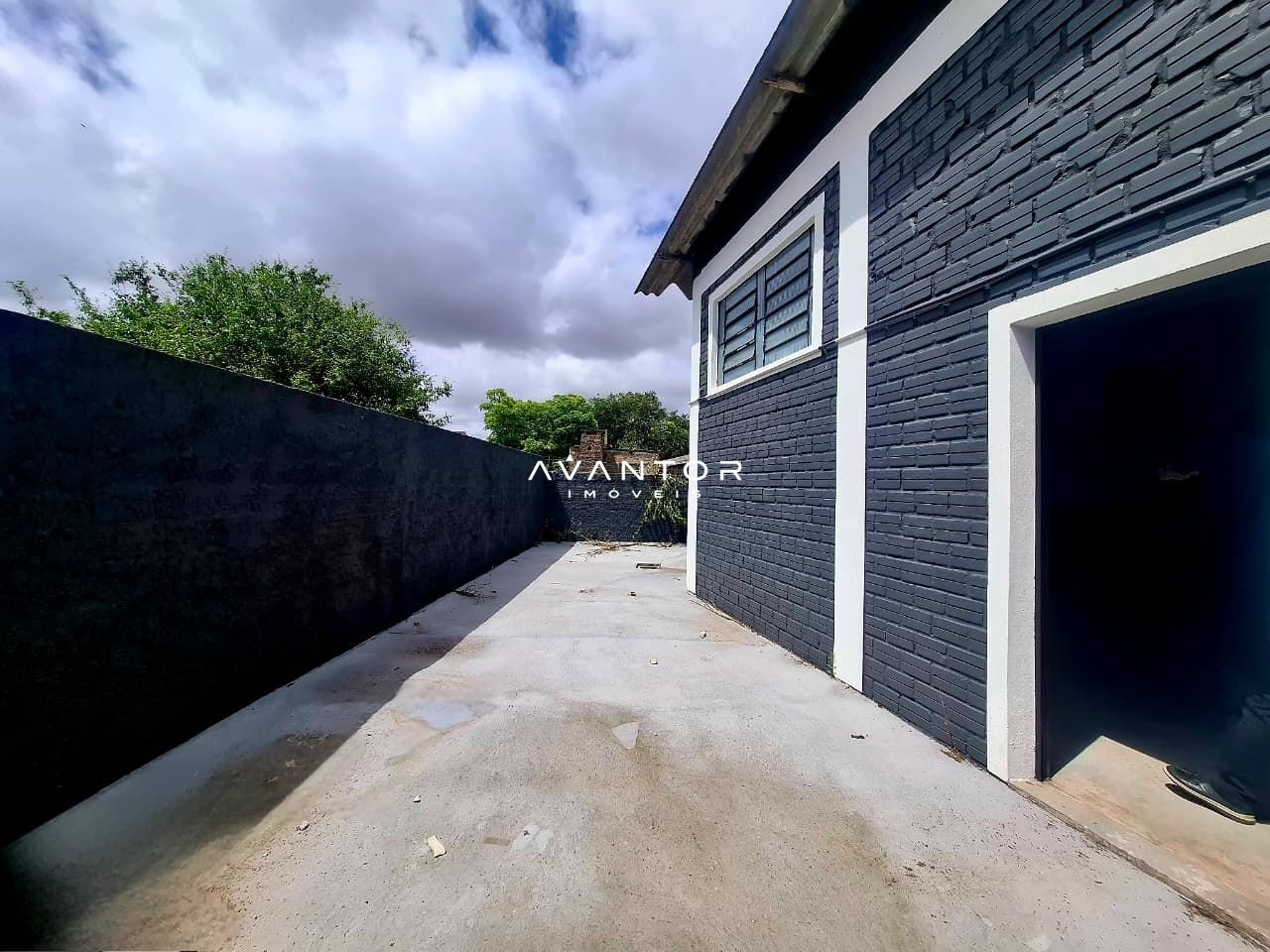 Pavilhão com 3 salas à venda em Camobi, Santa Maria/RS — foto 2 de 10