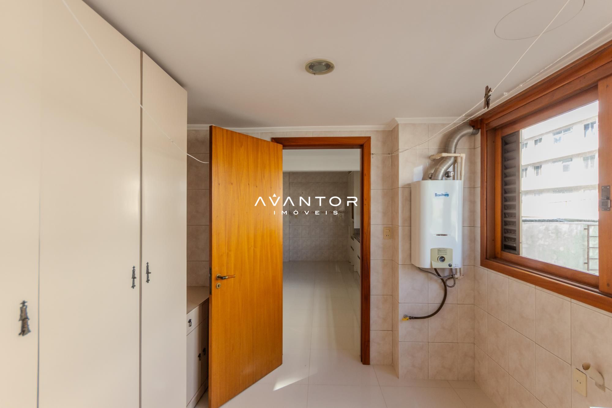 Apartamento com 4 quartos à venda no Edifício Galeria Village Center, em Centro, Santa Maria/RS — foto 20 de 45
