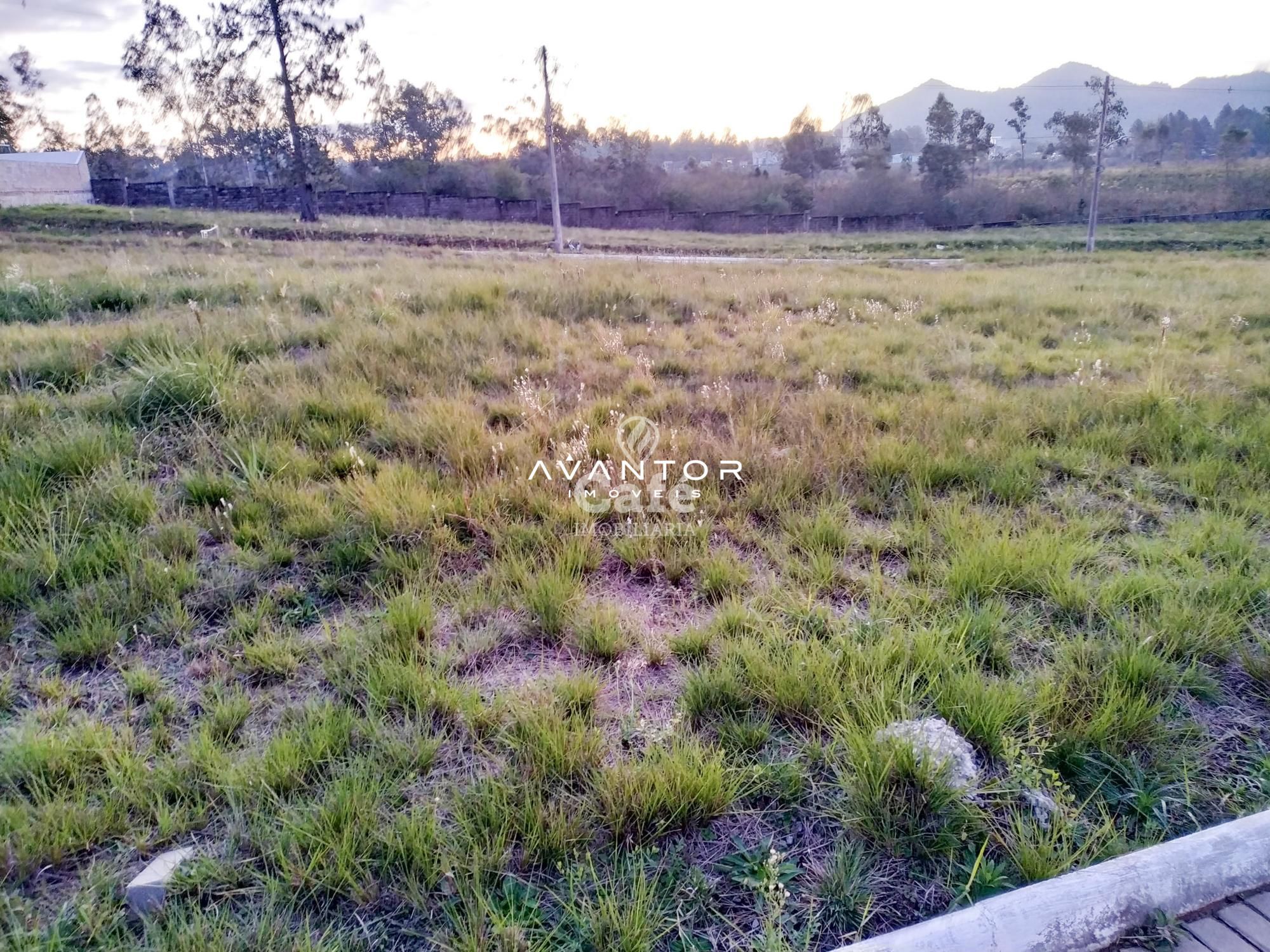 Excelente terreno em condomínio fechado, com ótima infraestrutura — Terreno à venda em São José, Santa Maria/RS
