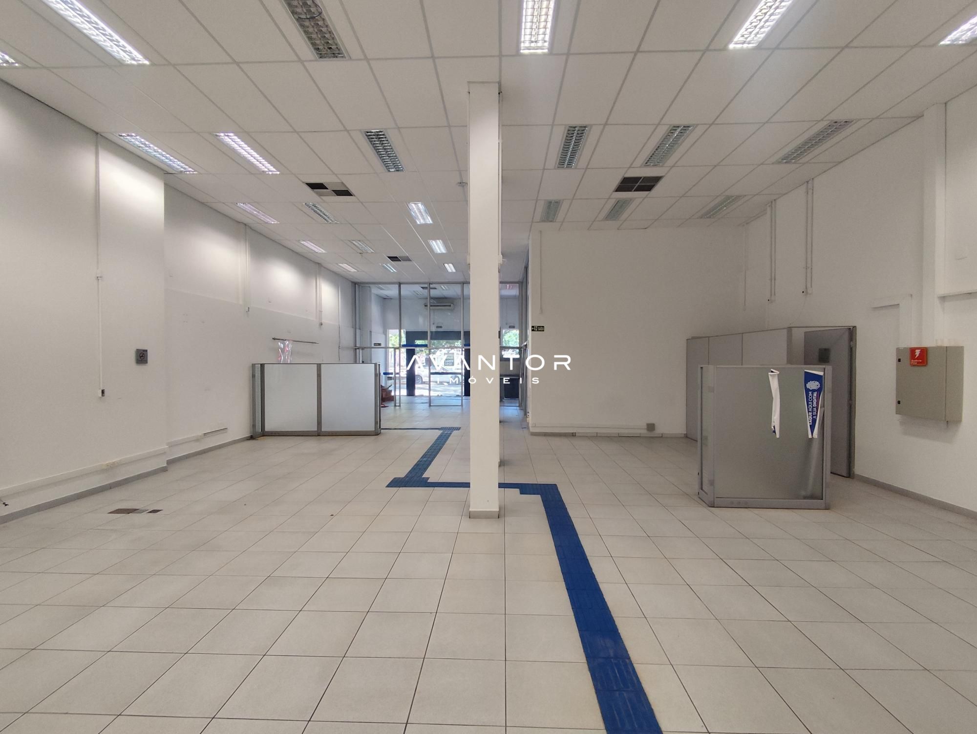 Prédio Comercial com 8 salas para alugar em Centro, Santa Maria/RS — foto 2 de 21